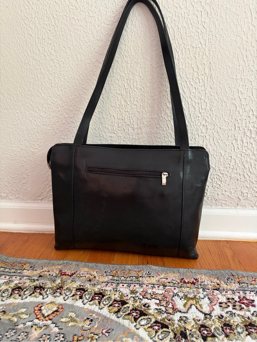 Taurus Black Leather Shoulder Bag | Minimalist Luxury Classic Elegance Academia